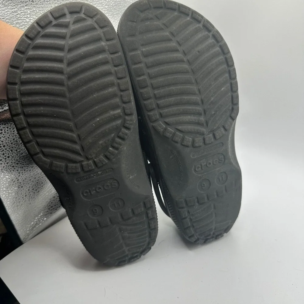 Crocs Classic Clog Black Unisex Men 9 Women 11 Slip On Comfort Water Shoes